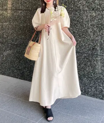 hinari 소매 턱 플레어 원피스 아이보리 FREE