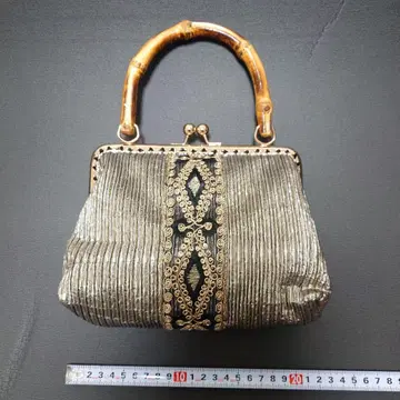 실버 패브릭 소재 파티 백 대나무 핸들