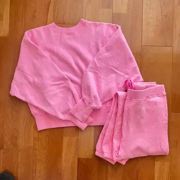 OSHIMA REI 핑크 맨투맨 상하의 세트