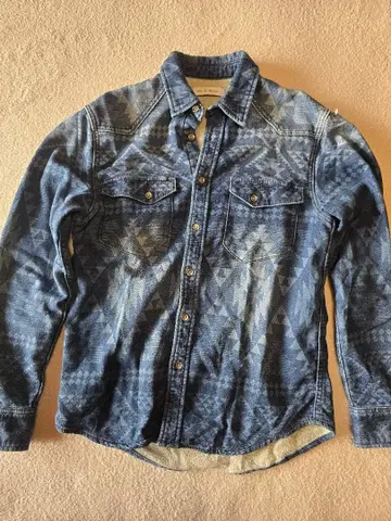 MOUSSY 아즐 마우지 긴팔 네이티브 무늬 인디고