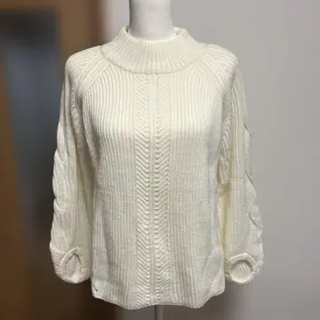 [ 새상품급 ] 니트 스웨터 화이트