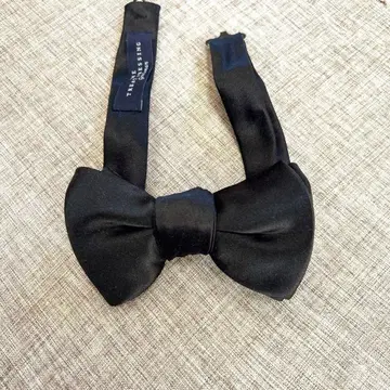 THE TREAT DRESSING 블랙 나비 넥타이