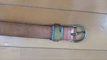 브라운 가죽 벨트 심플한 디자인 가죽 벨트 캐주얼 슬림