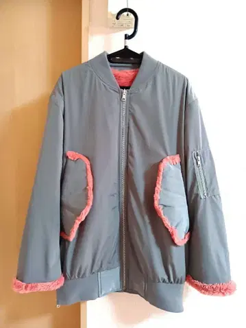 새상품급 MILKFED 리버서블 MA1