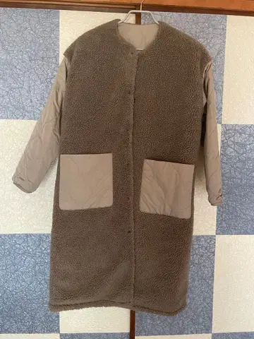 오니츠카타이거 리버서블 보아 퀼팅 롱 자켓