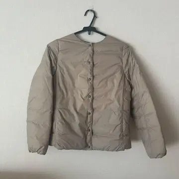 무인양품 경량 다운 포켓터블 노카라 자켓 라이트 베이지 S