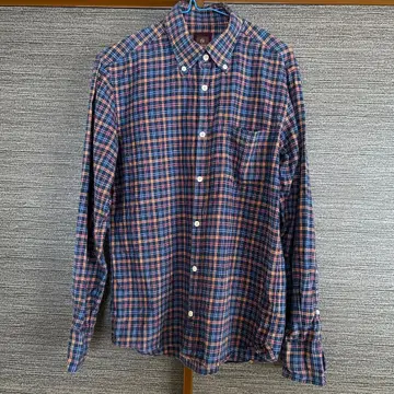 체크 무늬 버튼 다운 셔츠 네이비 오렌지