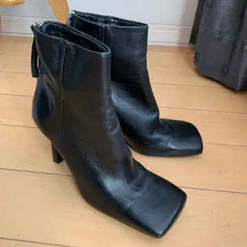 ZARA 스퀘어토 숏부츠 35 블랙