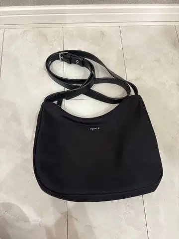 애니에스베 숄더백