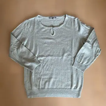 LAURA ASHY M 사이즈 크루넥 스웨터