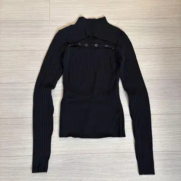 melt the lady 상의 블랙 프론트 오픈 체인