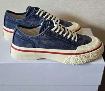 EYTYS 에이티스 네이비 로우컷 스니커즈