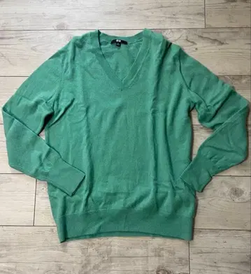 UNIQLO 캐시미어 스웨터 V넥