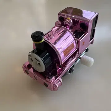 스카 로이 메탈릭 핑크 2009년 제조