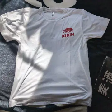 KIRIN 화이트 T셔츠 L 사이즈