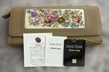 새상품 프티포앙 자수 가죽 장지갑