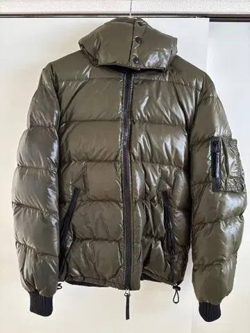 DUVETICA 듀베티카 다운 자켓 카키 46 포루체