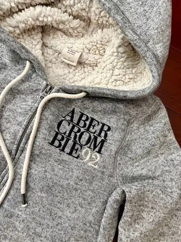 Abercrombie & Fitch 보아 니트 후드티