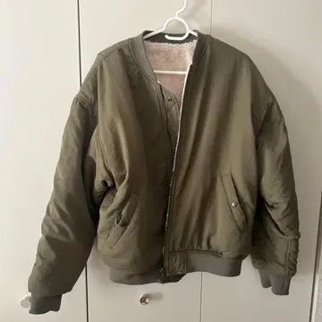올리브 MA-1 스타일 자켓 플리스 안쪽