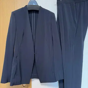 ICB Fied 수트 네이비 사이즈 4