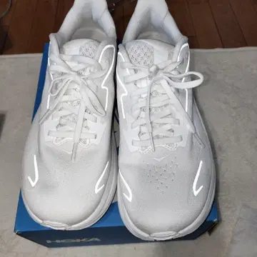 HOKA CLIFTON 10 WIDE 26.5cm