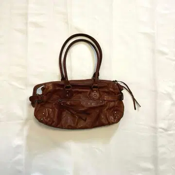 archive city brown leather shoulder bag