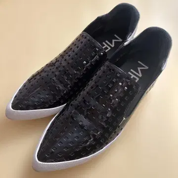 마나 MANA 슬립온 스틸레토