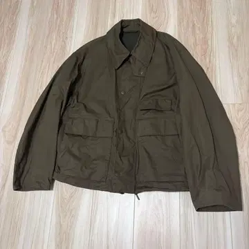 유니클로 U 유틸리티 숏 블루종