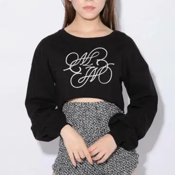 melt the lady mm 코드 크롭 맨투맨