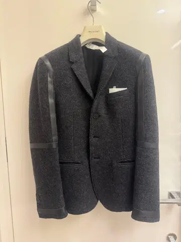 Neil Barrett 블랙 테일러드 자켓