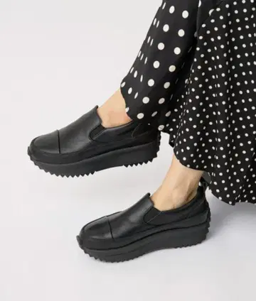 비어즐리 가죽 슬립온 블랙 23.5cm