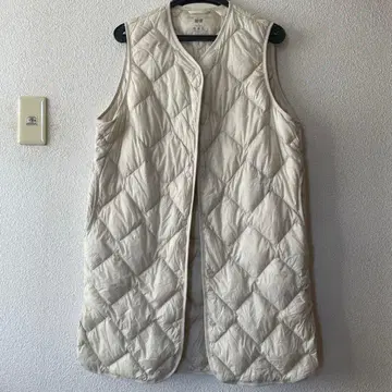 UNIQLO 울트라 라이트 다운 퀼팅 베스트 아이보리