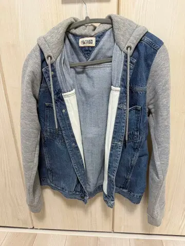 타미힐피거 데님 맨투맨