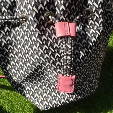 Roberta Picci 숄더백 블랙과 화이트의 기하학 패턴