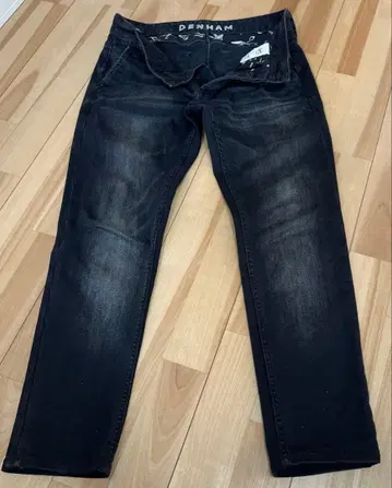 DENHAM YORK SLIM TAPERED 블랙 데님