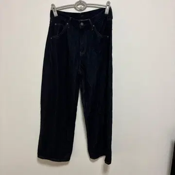 유니클로 배기 커브 청바지