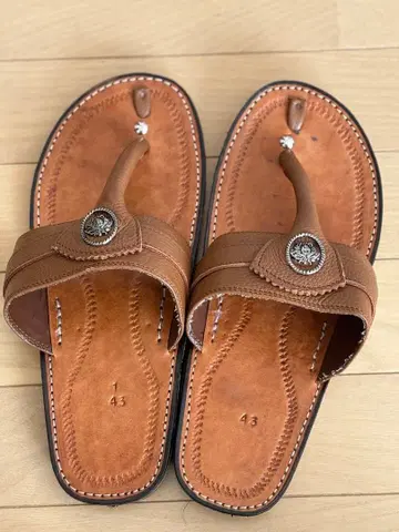브라운 플립플랍 사이즈 43