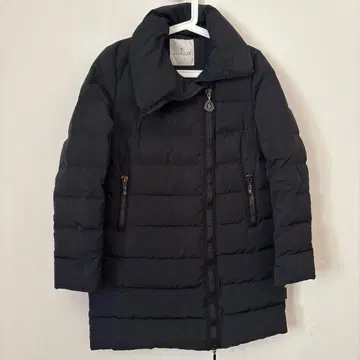 MONCLER 블랙 다운 자켓