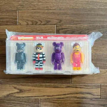 McDonald's 베어브릭 고질라 4체 세트
