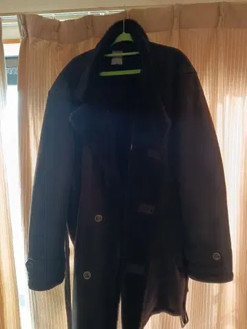 다크 브라운 스웨이드 체스터 코트