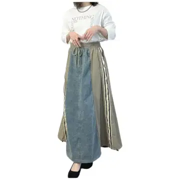 TRUBE 트베 같은 형태 조네코 채널 이소재 데님 플레어 스커트