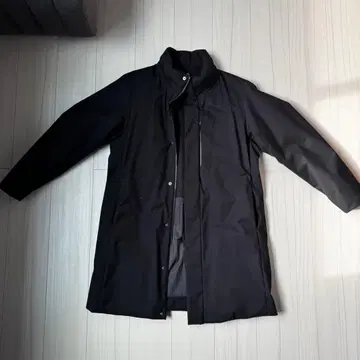 UNIQLO 하이브리드 다운 코트 (블랙)