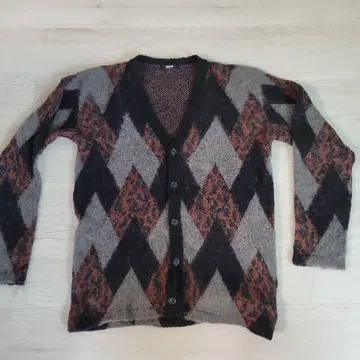 글램 아가일 니트 커트 코베인