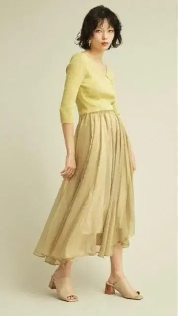 릴리 브라운 앤 심메트리 원피스