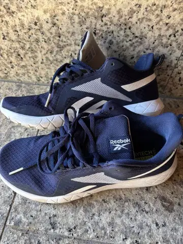 리복 러닝화 25.5cm 파랑