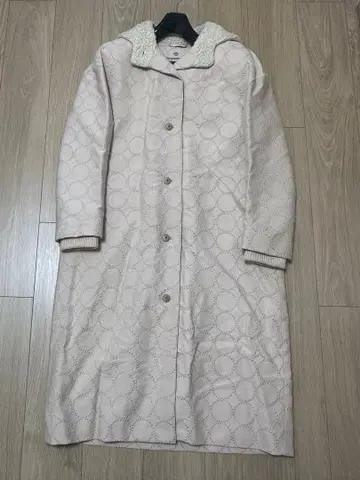 미나 페르호넨 탬버린 코트