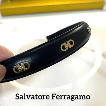 [ Salvatore Ferragamo ] 머리띠 레어템