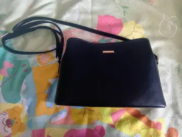 블랙 숄더백 포켓 경량 아오 인조 가죽