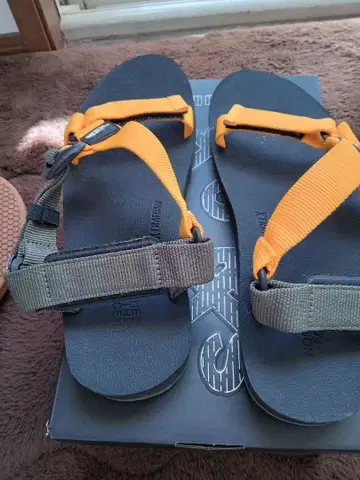 The North Face 아웃도어 샌들 오렌지/그레이