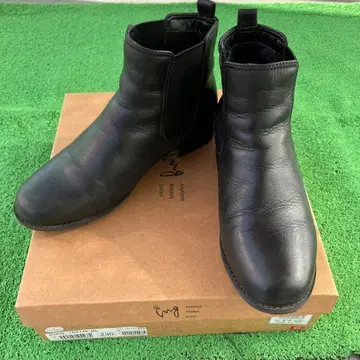 ing 블랙 가죽 사이드 고어 부츠 23cm